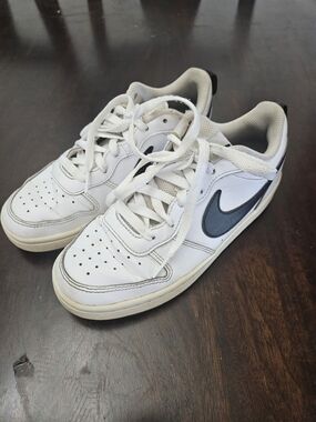 Nike Boys's White Sneakers with Black Swoosh